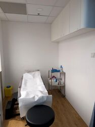Mount Elizabeth Hospital (D9), Retail #580603981